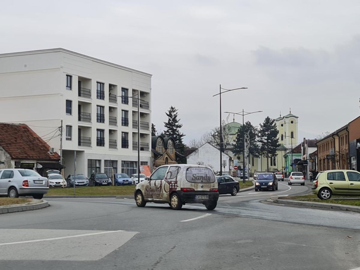 Čačak Grand Lux Apartman מראה חיצוני תמונה